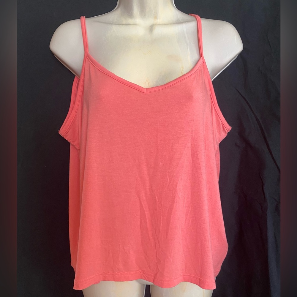 NWT Old Navy coral colored spaghetti strap tank top, Sz. M